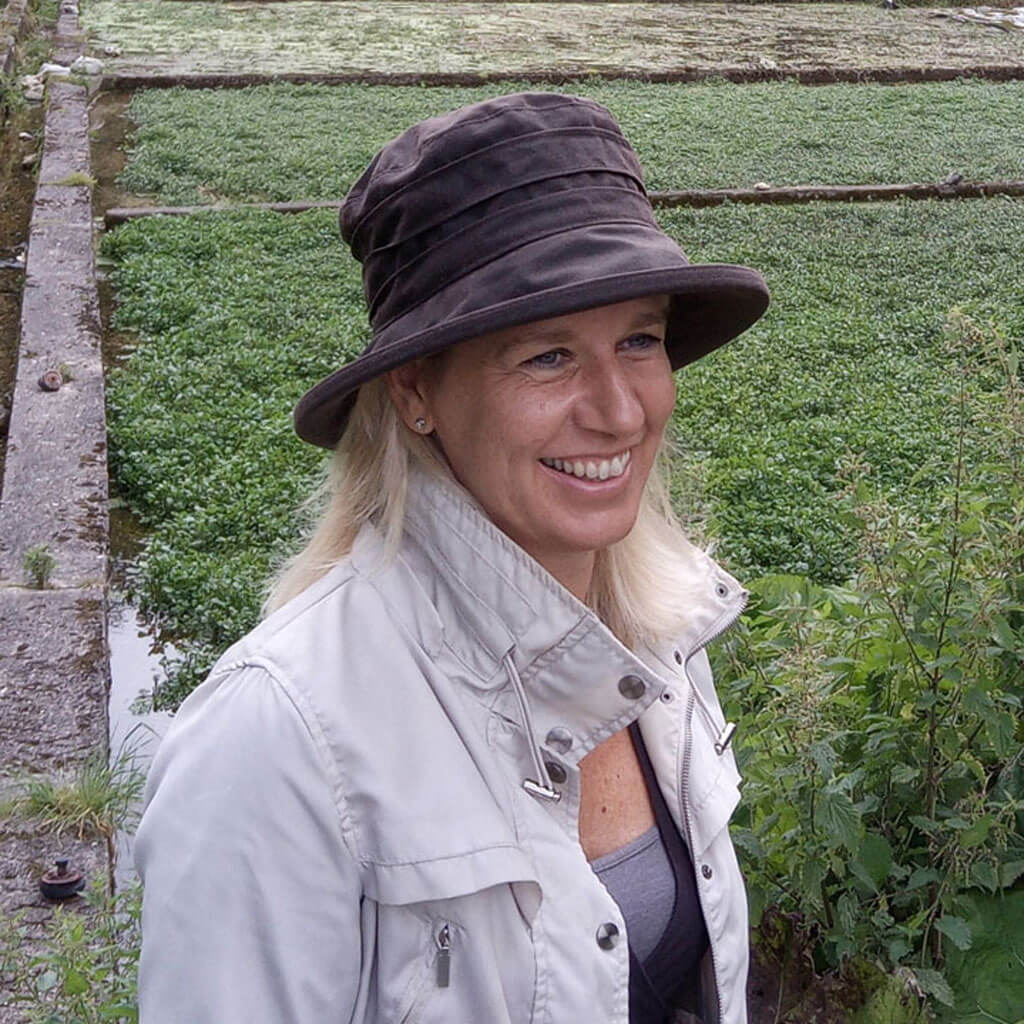 best rain hat women backpackers Seattle Pro Khaki/Morel / M Even when gray skies refuse to clear up Women's Sun & Rain Hats